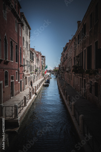 Photographs of Venice  Italy  City  Gondola  Alley  Landscape
