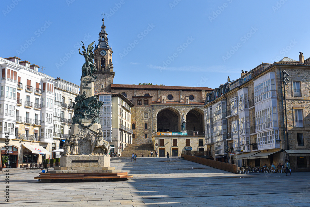 Fototapeta premium Vitoria-Gasteiz, Spain - 20 August, 2021: Monument to the Battle of Vitoria and Plaza de la Virgen Blanca