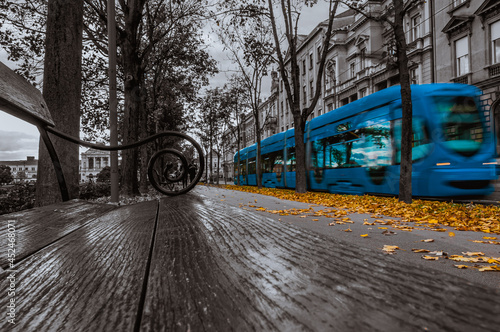 Zagreb tramvaj in black and white