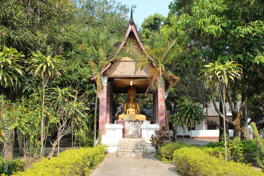 buddhist temple (Phon Heuang) in luang prabang (laos) buddhist temple (Phon Heuang) in luang prabang (laos)