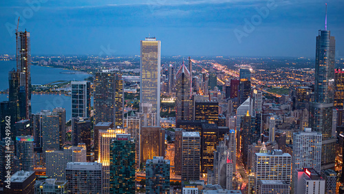 The skyscrapers of Chicago - aerial view in the evening - CHICAGO, ILLINOIS - JUNE 12, 2019 © 4kclips
