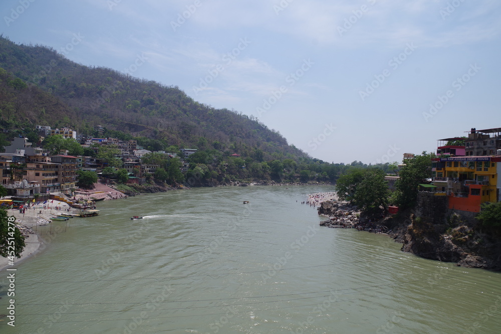 インド　リシケシュのガンジス川