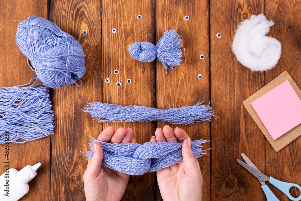 How to make a cute thread bird for decoration. Children's art project ...