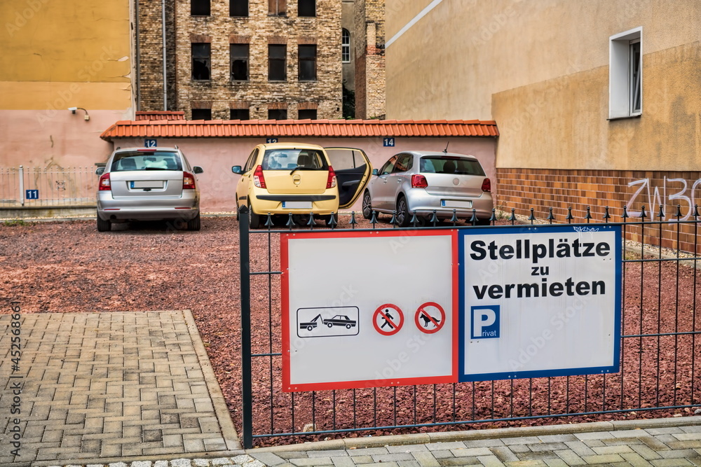 halle saale, deutschland - stellplätze zu vermieten