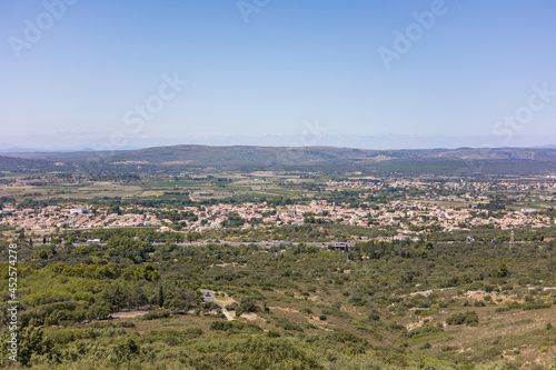 Paysage du Massif de la Gardiole (Occitanie, France)