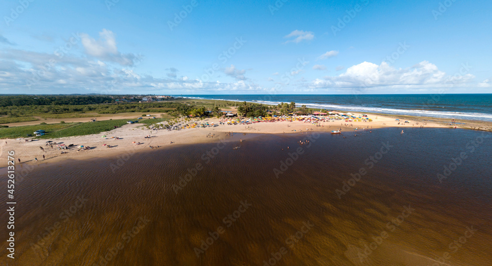 Imagem aérea da Praia do Porto de Sauipe, localizada a 108 km de Salvador, no município de Entre Rios, Bahia, Brasil