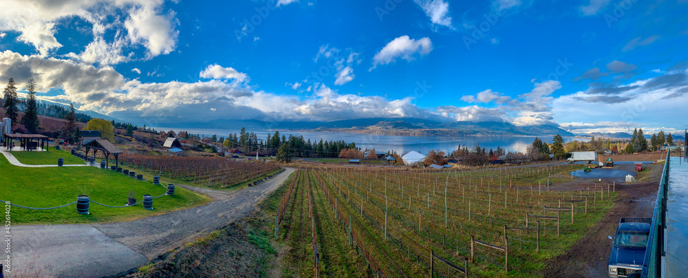 カナダ ブリティッシュコロンビア州 ケロウナの観光名所を旅行する風景 Scenes From A Trip To The Sights Of Kelowna British Columbia Canada Stock Photo Adobe Stock
