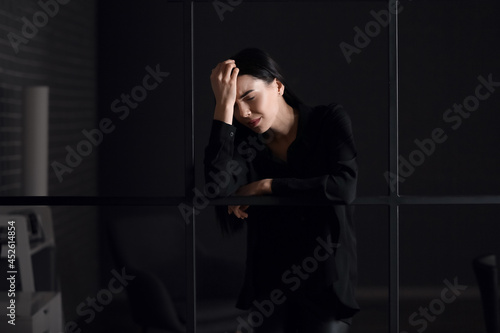 Young depressed businesswom...