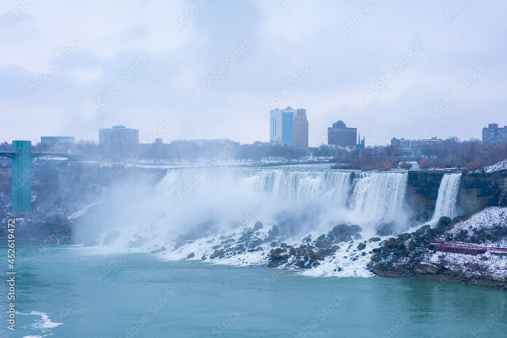 カナダ、オンタリオ州トロントの観光名所を旅行している風景 Scenes from a trip to a tourist attraction in Toronto, Ontario, Canada. カナダ、オンタリオ州トロントの観光名所を旅行している風景 Scenes from a trip to a tourist attraction in Toronto, Ontario, Canada.