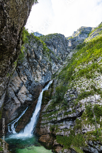 スロベニア ボーヒニのサヴァイツア滝