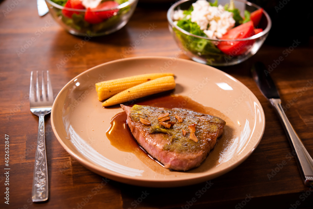 日本の食卓,ビーフステーキ,ワサビ醤油ソース
