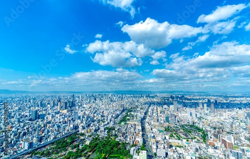 大阪風景 ワイド　青空と雲