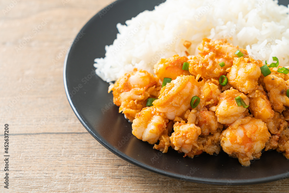stir-fried shrimps with garlic and shrimps paste stir-fried shrimps with garlic and shrimps paste