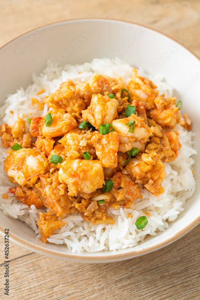 stir-fried shrimps with garlic and shrimps paste stir-fried shrimps with garlic and shrimps paste