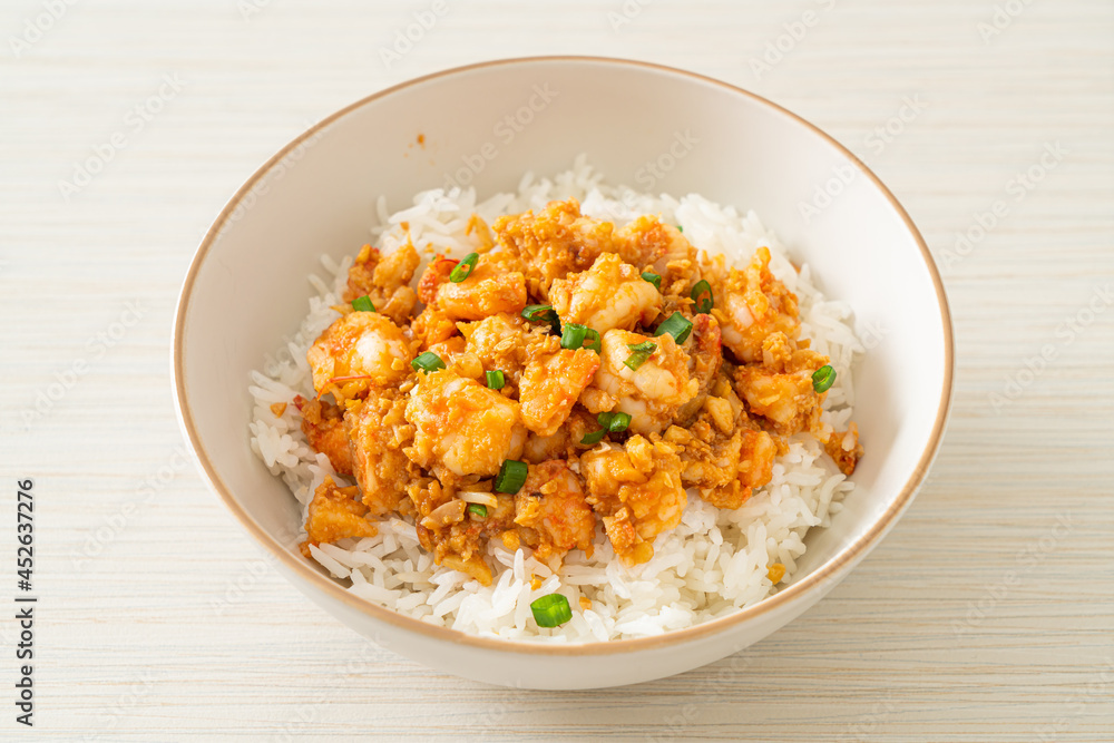 stir-fried shrimps with garlic and shrimps paste stir-fried shrimps with garlic and shrimps paste