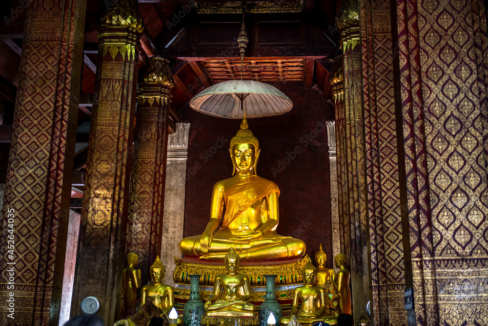 Obraz premium Thai temples and beautiful ancient sites