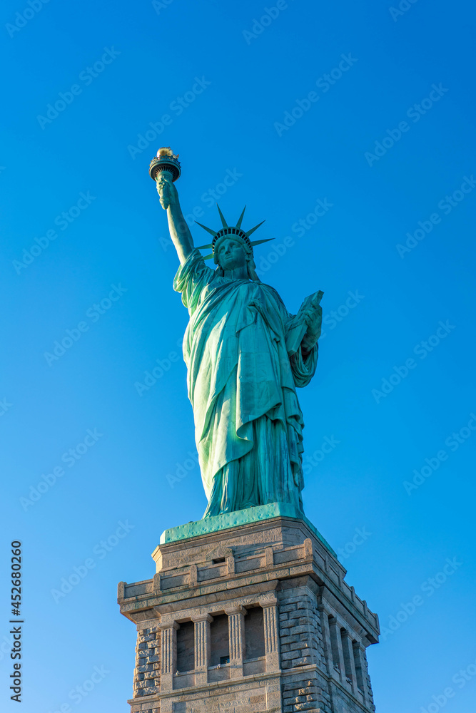 Obraz premium アメリカ合衆国のニューヨーク、マンハッタンなどの観光名所を旅行する風景 Scenery of traveling to New York City, Manhattan and other tourist attractions in the United States.