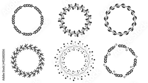 Floral wreaths, round frames set, line art boho style