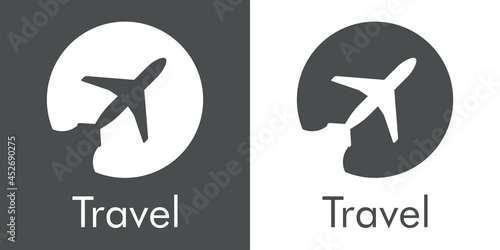 Logotipo con texto Travel y silueta de avión con trayectoria en círculo en fondo gris y fondo blanco