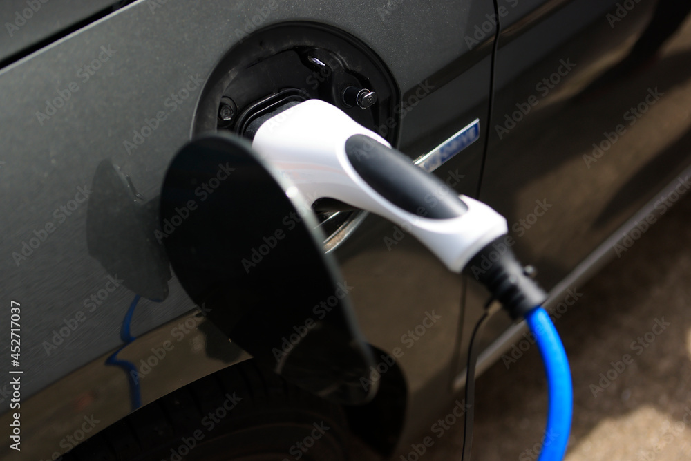 E-Mobility, Recharging an electric car