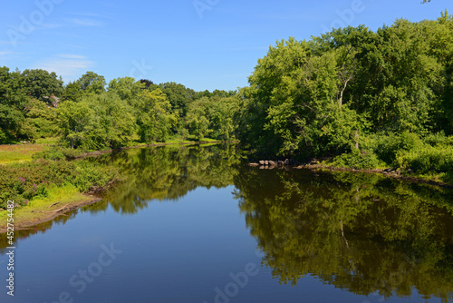 Fototapeta Naklejka Na Ścianę i Meble -  Concord River in Minute Man National Historical Park, Concord, Massachusetts MA, USA.