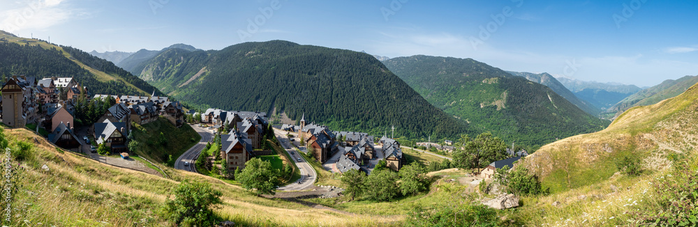 Baqueira panoramic view