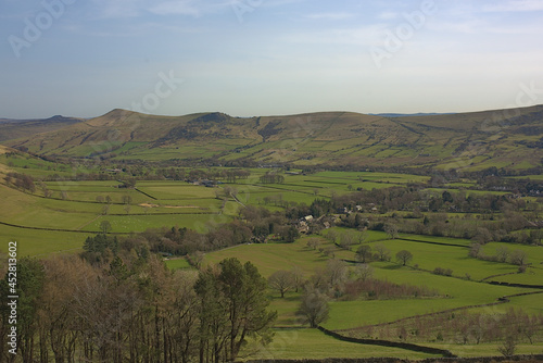 Obraz na płótnie landscape with hills and sky w salonie