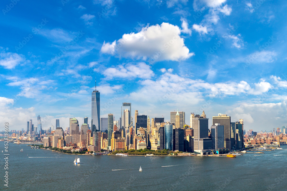 Obraz premium Aerial view of Manhattan in New York