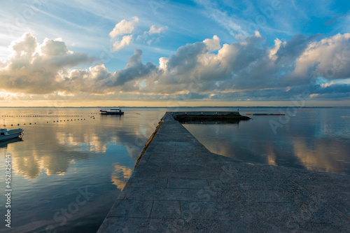 フィリピン、セブ島、マクタン島周辺を観光している風景 Scenery of sightseeing around Mactan Island, Cebu Island, Philippines