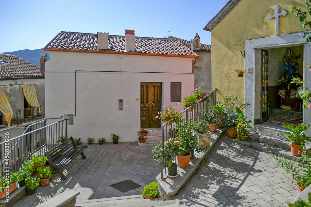 Obraz premium A street in the historic center of Castelsaraceno, a old town in the Basilicata region, Italy.