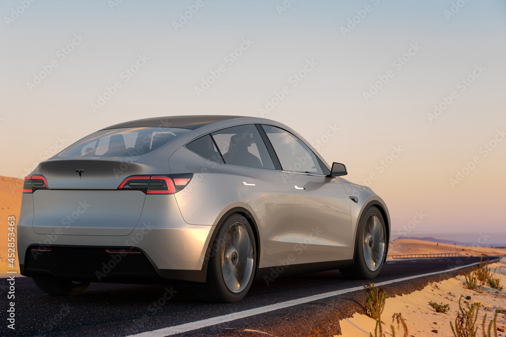 Tesla Model Y, Electric SUV with the possibility of autonomous driving  Photos