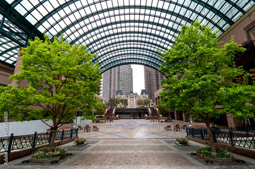 Canvas Print Arched ceiling - Ebisu, Tokyo, Japan
