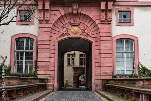 ドイツ　ダルムシュタットの宮殿博物館とダルムシュタット城の入口