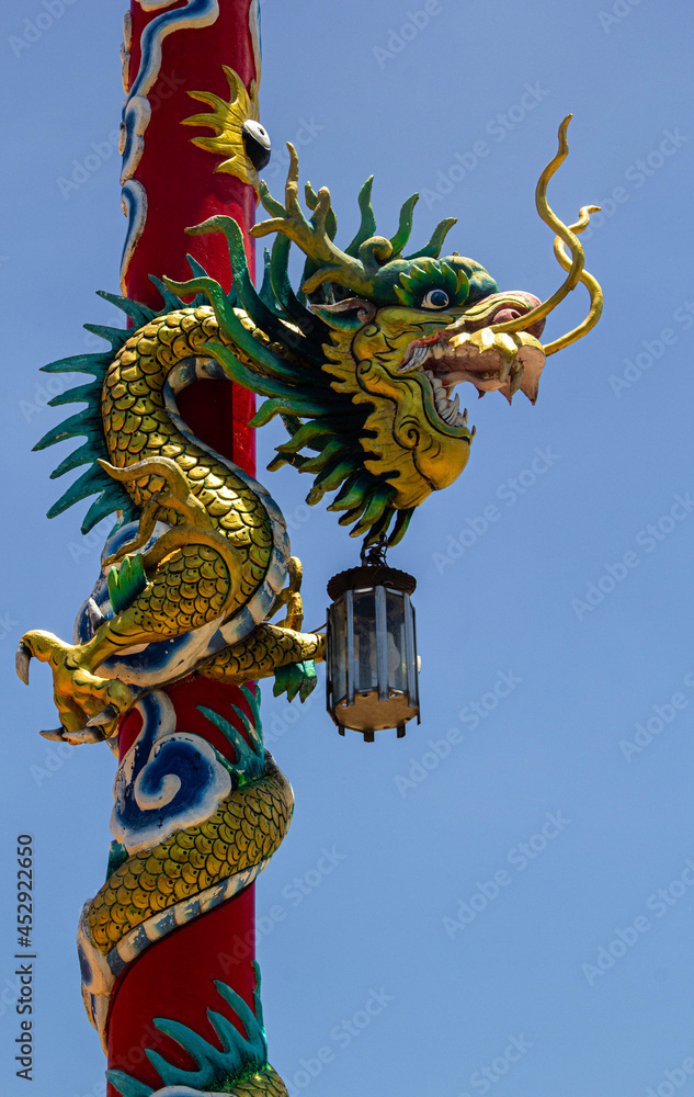 Fototapeta premium Dragon sculpture art architecture buddhist artwork
