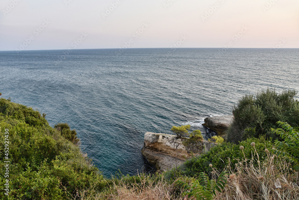 Landscape photography of sea water horizon.