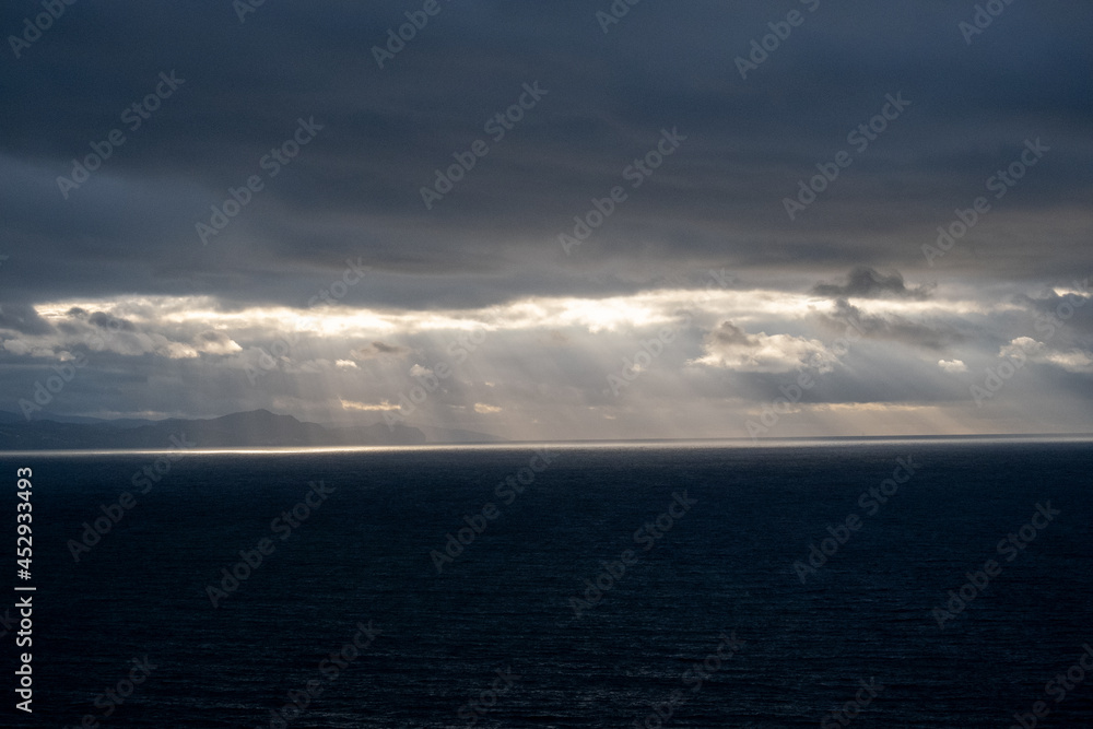 Obraz premium sunset over the sea