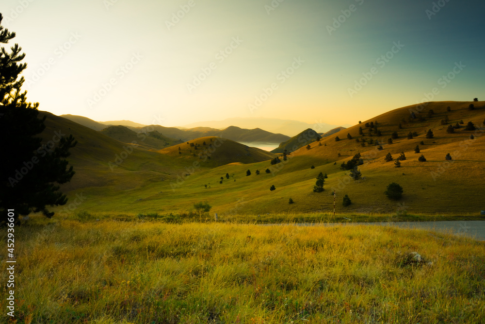 Fototapeta premium Summer sunrise in Campo Imperatore, Gran Sasso National Park, Abruzzo, Italy