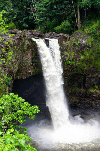 waterfall in hawaii