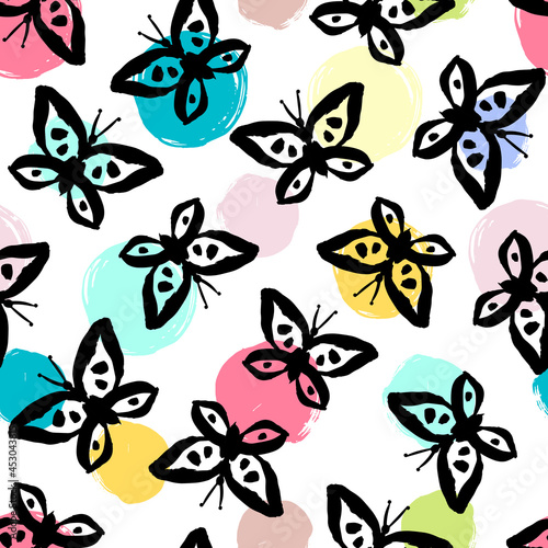 Vintage seamless pattern with butterflies. © Olga Skorobogatova