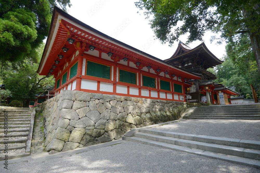 石上神社　回廊と楼門　奈良県天理市