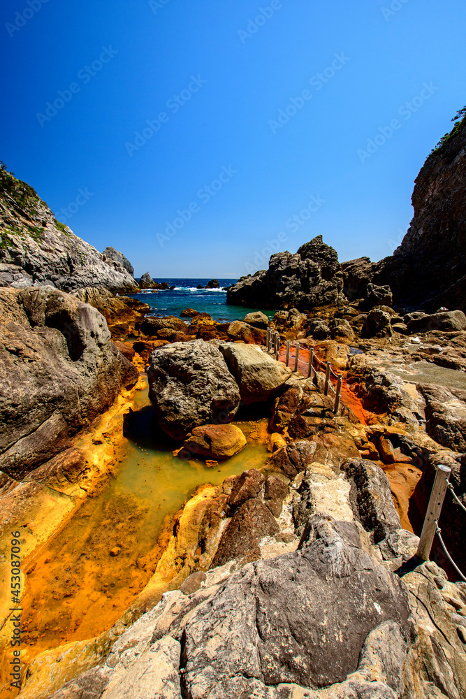 Obraz premium rocks and sea