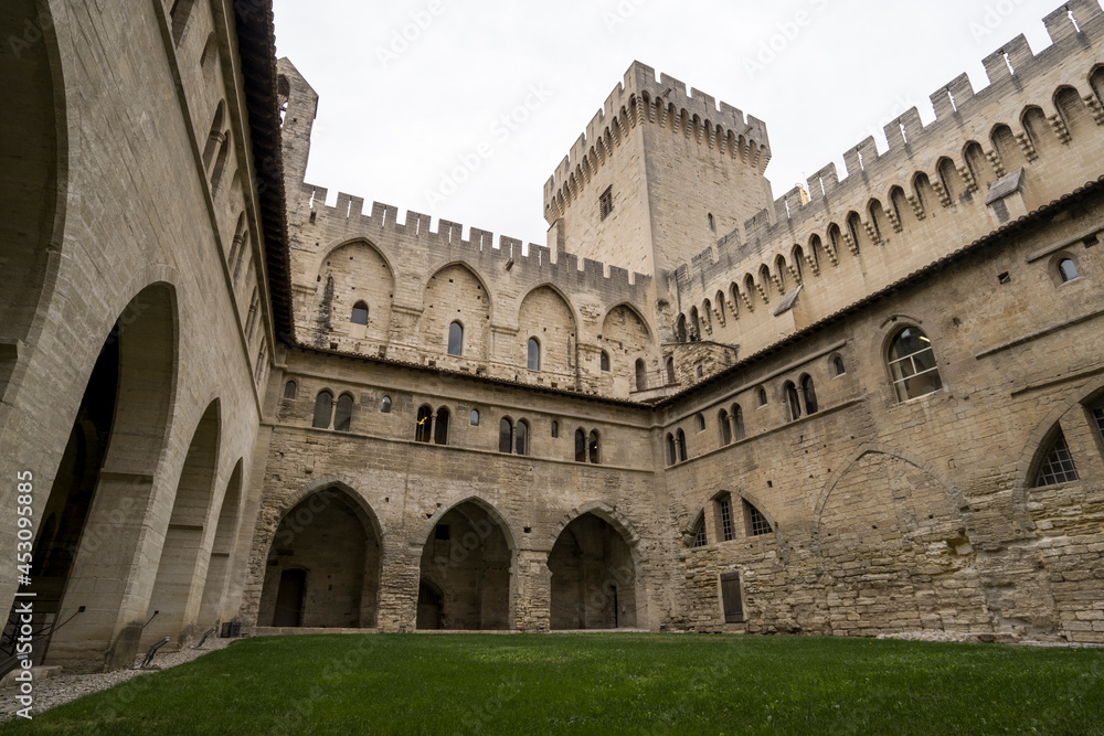 Benoit XII cloister, Palais des Papes, Avignon, Provence, France