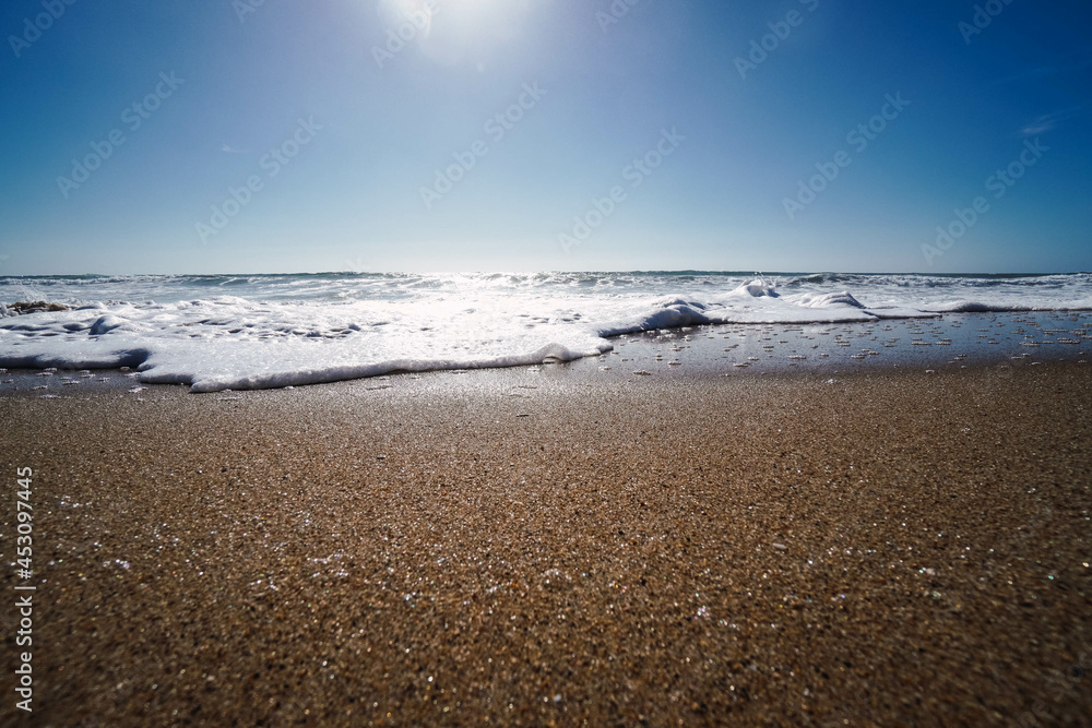 waves with sea foam, photo of the sea waves with sea foam, photo of the sea