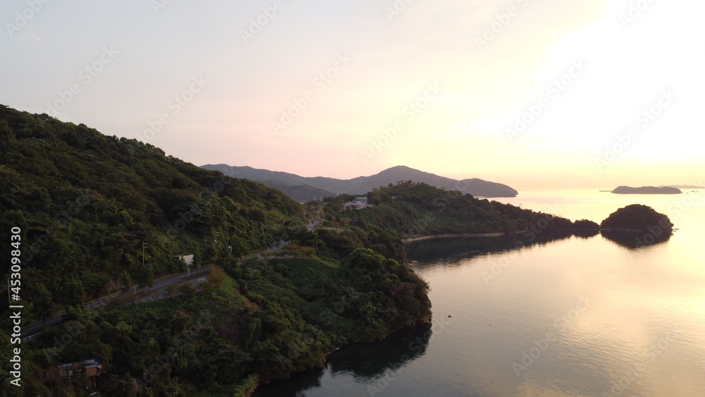 Fototapeta premium SDGs自然と地球環境！日本の自然 夕日とウミ