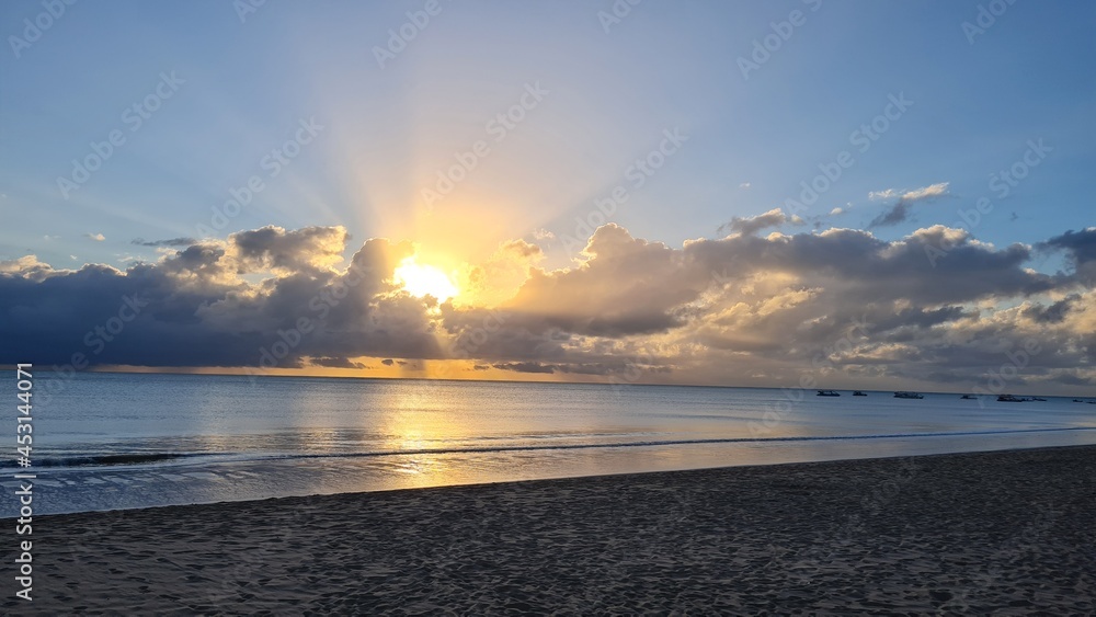 Fototapeta premium sunset over the sea