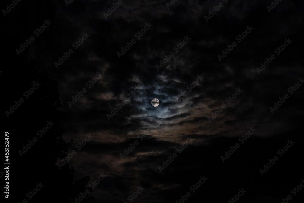 Photos landscape night gloomy moon and clouds