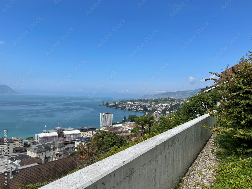 Obraz premium view from the beach