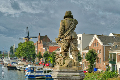 Blick in den historischen Hafen von Delfshaven in Rotterdam