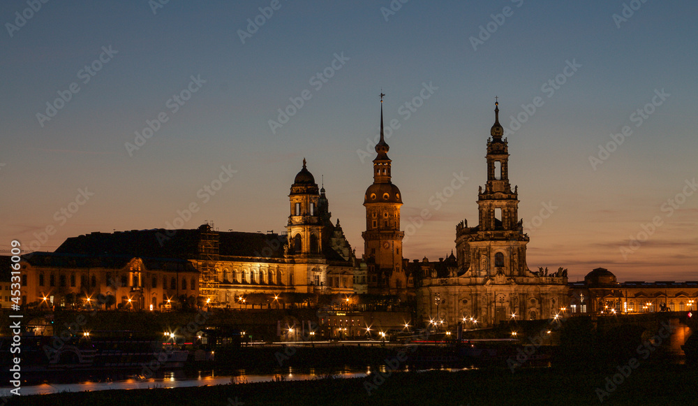 historisches Dresden nach sunset