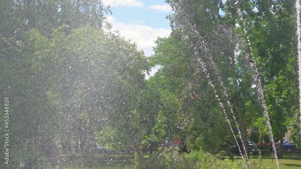 Fountain in the city in slow motion 180fps Fountain in the city in slow motion 180fps
